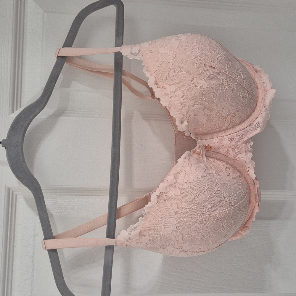 Closet BOGO: Victoria's Secret Body by Victoria Demi Bra Light Pink 34G